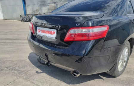 Фаркоп Toyota Camry VII пок 2006-11, VIII пок. 2006-2018 г.в. (Уникар) 22257А