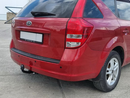 Фаркоп Kia ceed I пок. универсал 2006-2012 Уникар 01012A