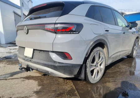 Фаркоп Volkswagen ID.4 2020-... квадрат (Уникар) 06182A