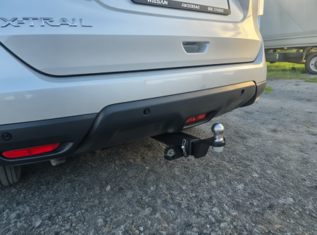 Фаркоп Nissan X-Trail T32 2014-... шар Е: Уникар 17688Е