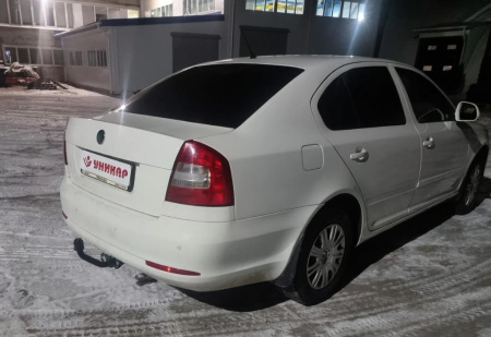 Фаркоп Skoda Octavia А5 II пок 2004-2013 Уникар 01015A