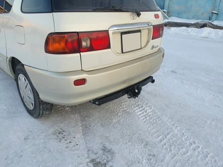 Фаркоп Toyota Ipsum I поколение 1996-2001 Уникар 22256А
