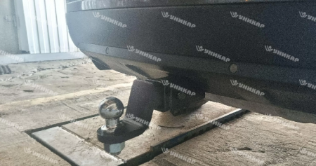 Фаркоп Volkswagen Touareg, Audi Q7 c 2002-2015, квадрат Уникар 22202Е