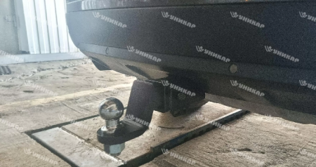 Фаркоп Volkswagen Touareg, Audi Q7 c 2002-2015, квадрат Уникар 12202Е