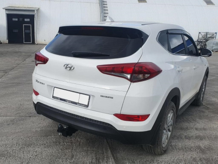 Фаркоп Hyundai Tucson III дорест. 2015-2019 KIA Sportage IV пок дорест.2015-2019 квад Уникар 12196Е