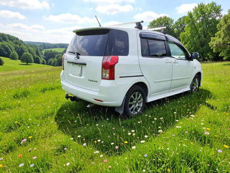 Фаркоп Toyota Raum  рест.II пок. рест 2006-2011 Шар Е (Уникар)22819Е