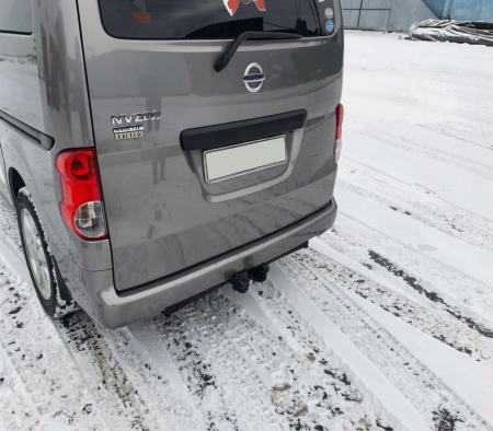 Фаркоп Nissan NV200 2009-… кроме пружин. подвески Mitsubishi Delica D:3 2011-19 фланец Уникар 17229F