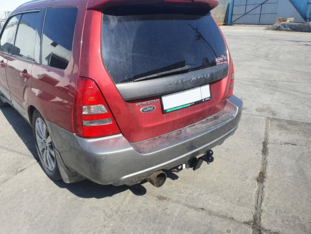 Фаркоп Subaru Forester I ,II пок 1997-2008, квадрат  Уникар 19251E